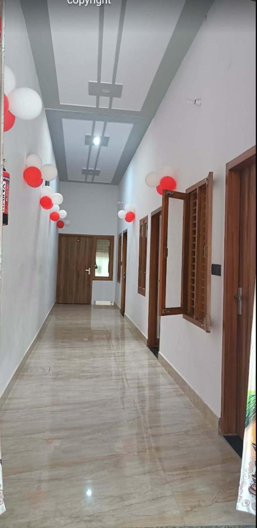 Hotel Rudra Residency Near Railway Station Mathura Buitenkant foto
