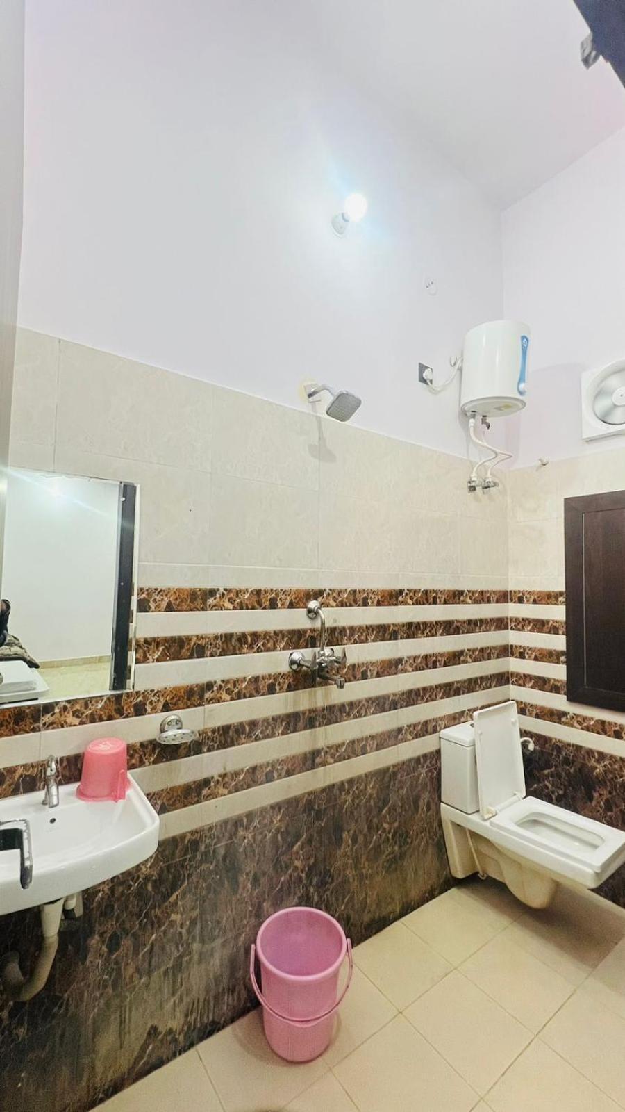Hotel Rudra Residency Near Railway Station Mathura Buitenkant foto